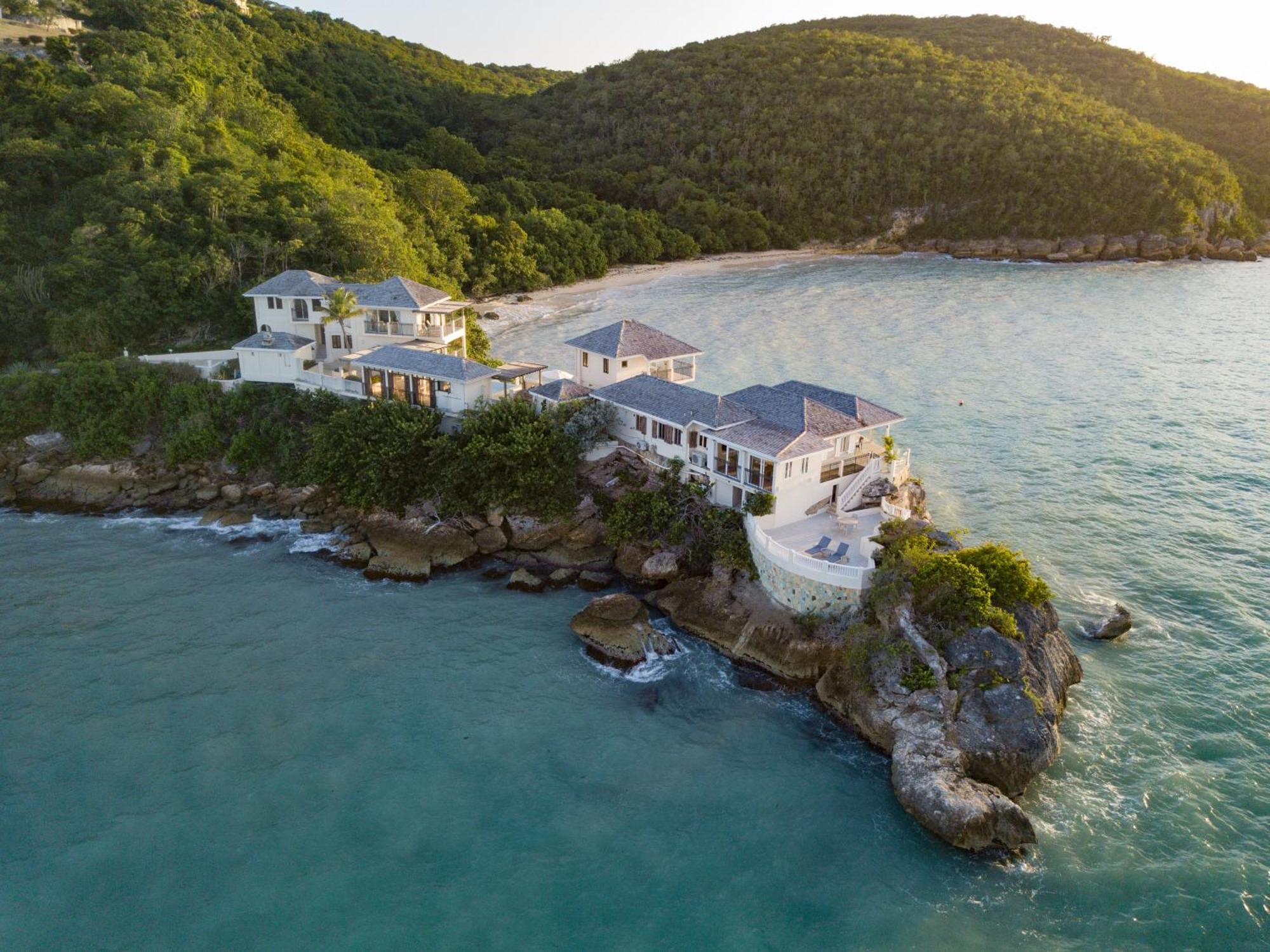 Blue Waters Resort And Spa St. John's Eksteriør billede